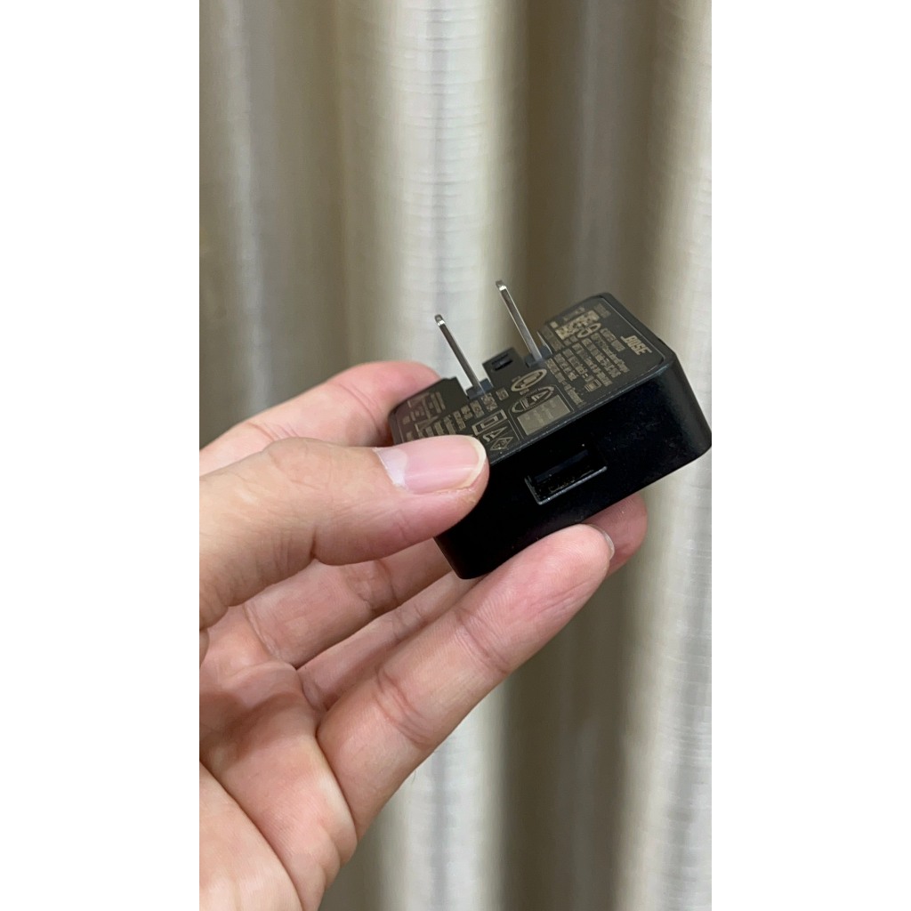 Cục sạc bose 5v 1.6a dùng cho loa, tai nghe loại sạc hàng zin