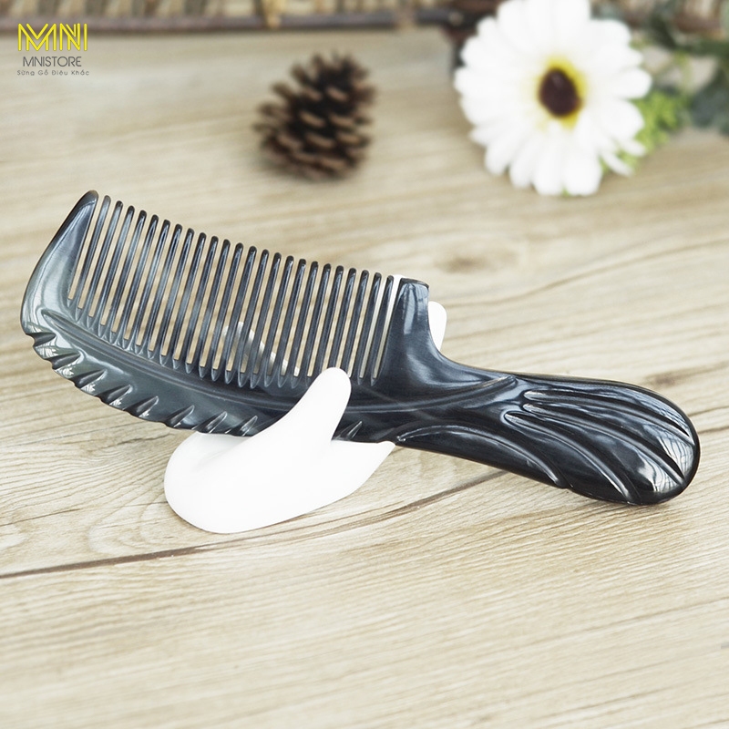 Lược sừng khía chuôi và sườn kích thước 16-22cm dày 3-10mm chống rụng tóc, giảm cảm giác đau đầu