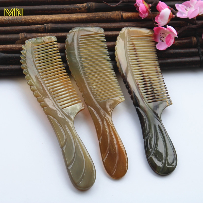 Lược sừng khía chuôi và sườn kích thước 16-22cm dày 3-10mm chống rụng tóc, giảm cảm giác đau đầu