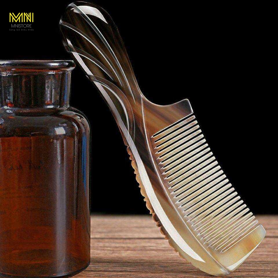 Lược sừng khía chuôi và sườn kích thước 16-22cm dày 3-10mm chống rụng tóc, giảm cảm giác đau đầu