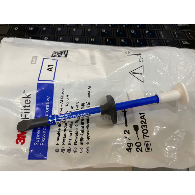 Vật liệu trám - Composite lỏng 3M Z350 (1 tuýt)