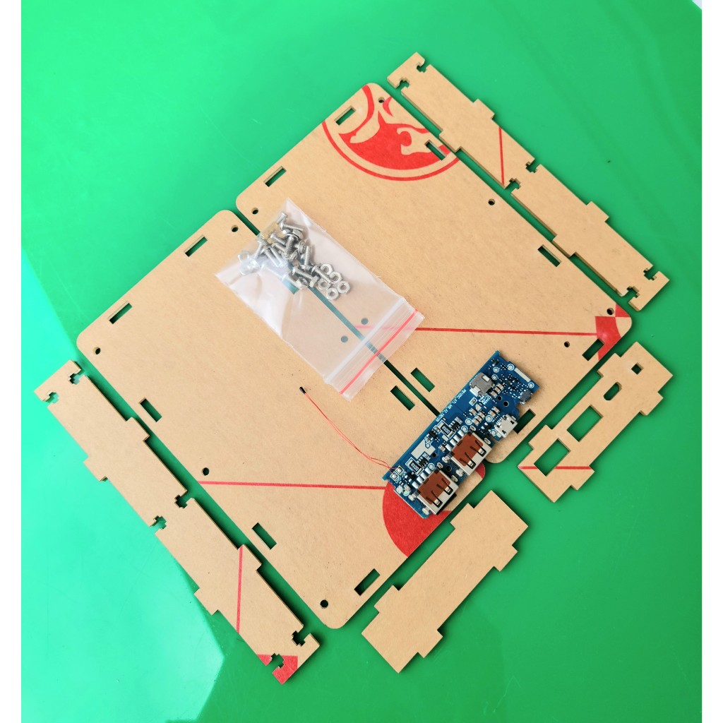 Box mica dùng 6 cell pin 18650 tặng kèm mạch sạc nhanh Xiaomi  18W chính hãng.