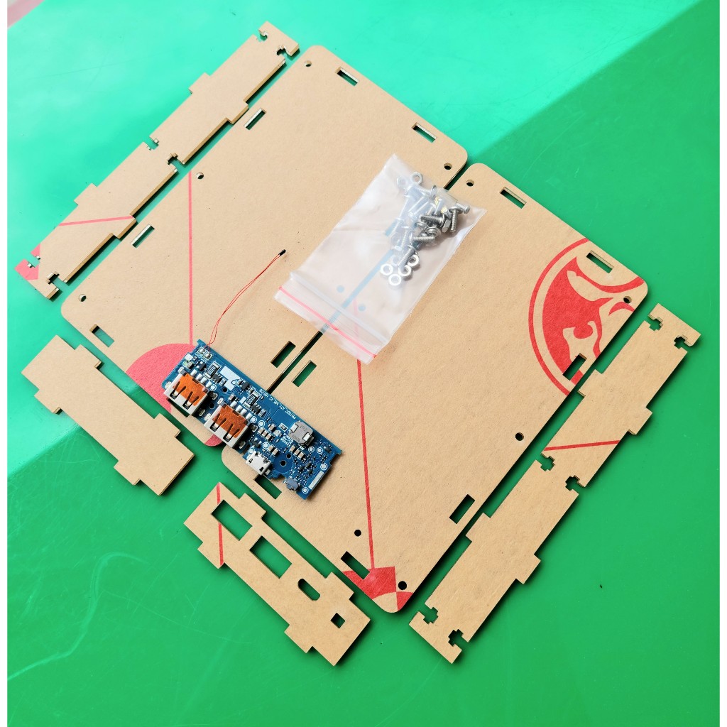 Box mica dùng 6 cell pin 18650 tặng kèm mạch sạc nhanh Xiaomi  18W chính hãng.