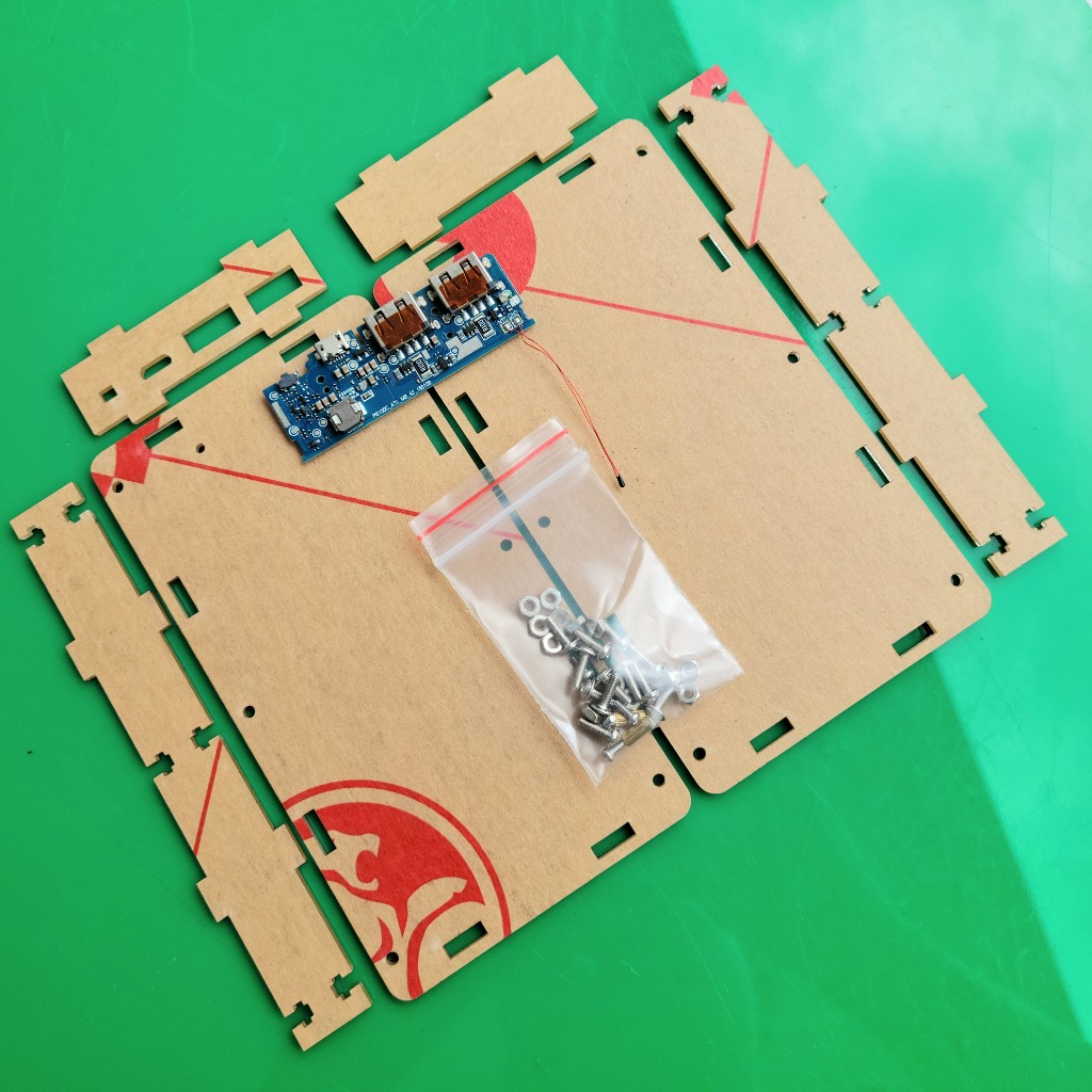 Box mica dùng 6 cell pin 18650 tặng kèm mạch sạc nhanh Xiaomi  18W chính hãng.