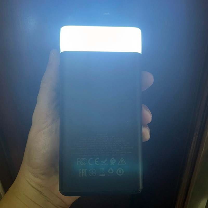 Pin dự phòng sạc nhanh PHANTOM P13 đèn pin 30000mAh tích hợp 2 cáp - hỗ trợ QC 22.5 và PD 20W