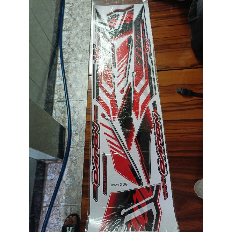 Bộ tem Nouvo 2 và 3 màu đỏ MX