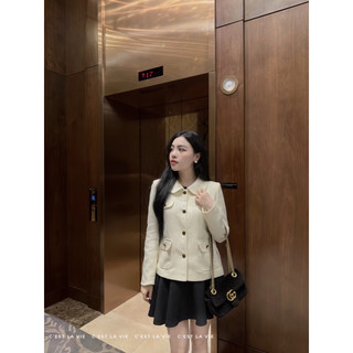 Áo khoác tweed phối túi hộp cúc đen C'est lavie