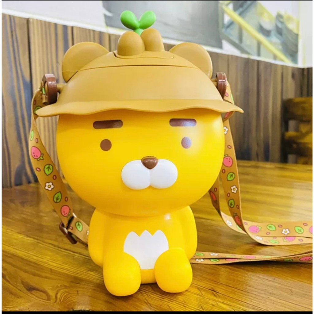 Bình uống nước ryan kakao friends có quai đeo