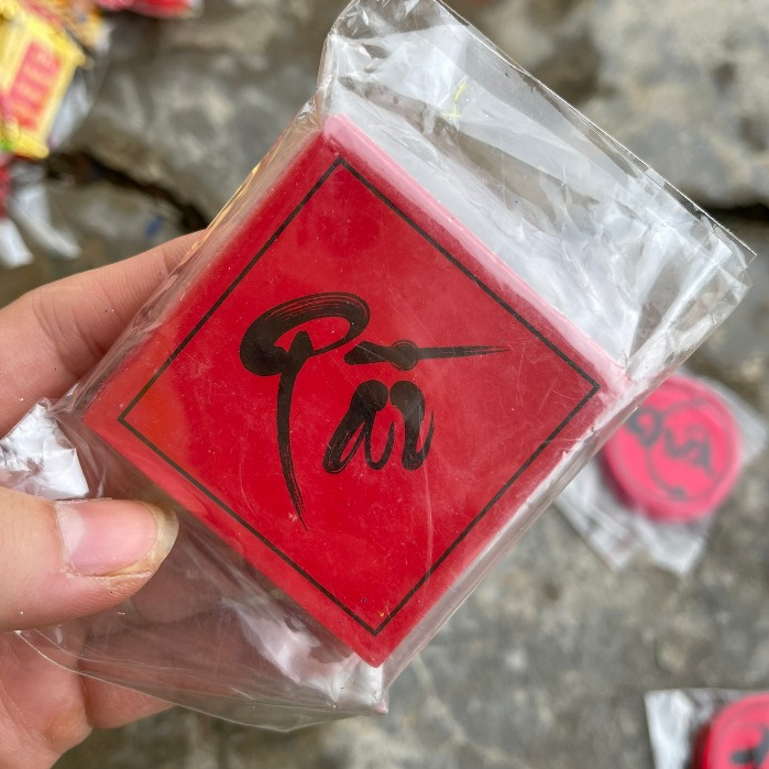 Ticket trang trí tết