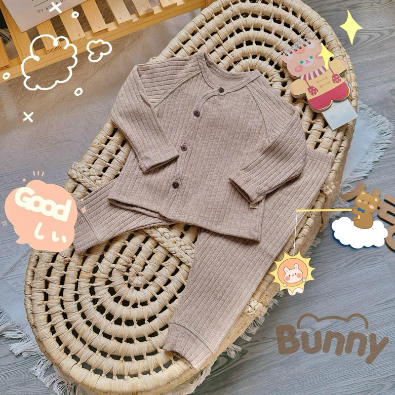 Mẫu sơ sinh nỉ lông cài chéo cúc bấm