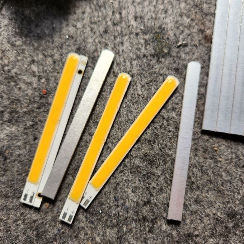 Đèn led cob màu vàng nắng 6v