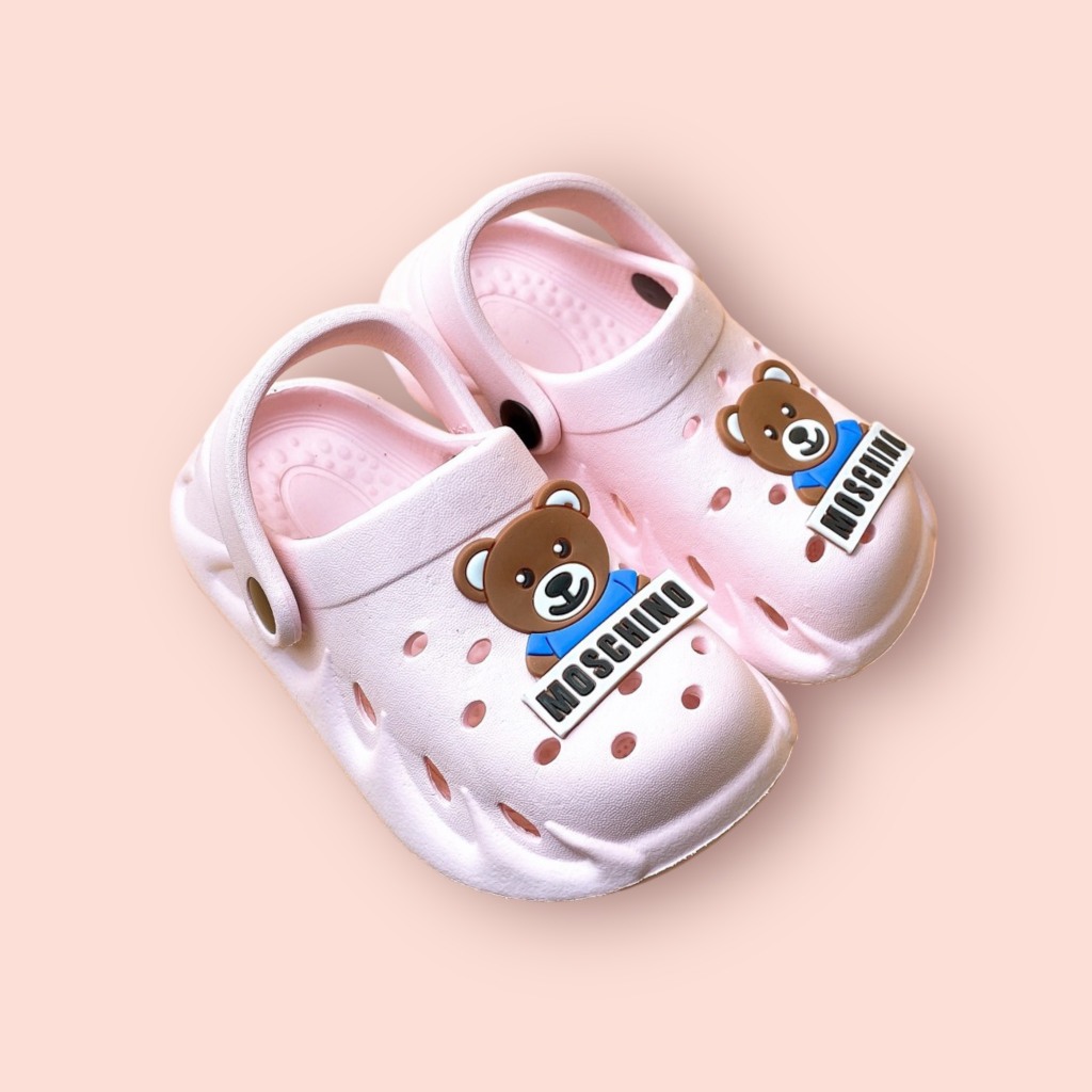 Dép Sục Kín Mũi Trẻ Em Bé Trai Bé Gái gắn sticker, Đế Nhẹ Chống Trơn Thoáng Khí