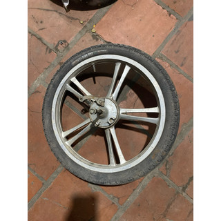 Bánh trước vành 18x2.125