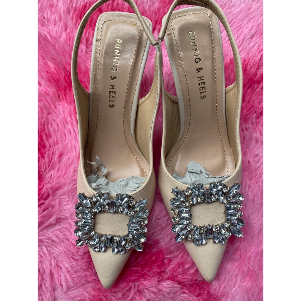 Giày Cao Gót Nữ Mũi Nhọn Đính Khóa Đá Vuông, Gót Nhọn 7cm Tôn Dáng Sang Chảnh