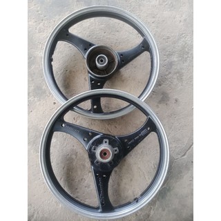 cặp mâm 3 cây 3d đĩa 5 lỗ rã xe,hàng cao cấp,còn nguyên xi có trầy,