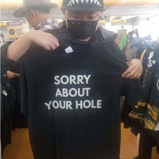 Áo thun local brand Sorry about your hole | whyalwaysme.studio