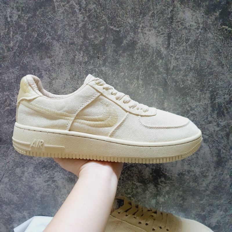 2hand  Giày vải thêu màu be