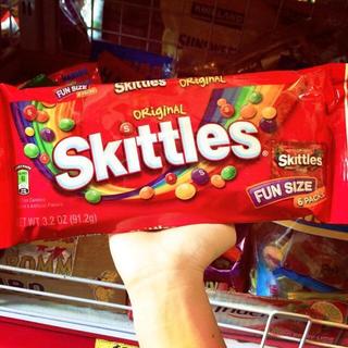[Hàng Mỹ] Kẹo trái cây chua ngọt Skittles gói 99g