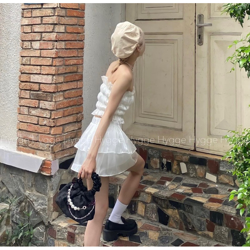 Pass Set áo và chân váy brand Hygge