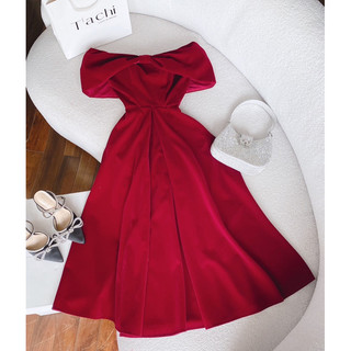 🍒Đầm xanh trễ vai nút ngọc