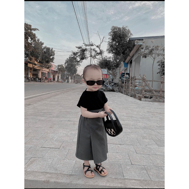 Váy bé gái,Sét áo hến đen - cv dài kèm bell cho bé 10 đến 35kg