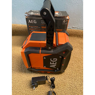 loa AEG 18v