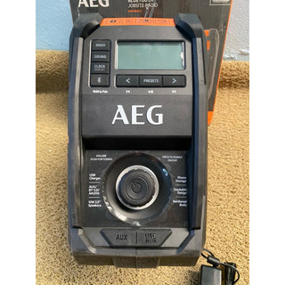 loa AEG 18v
