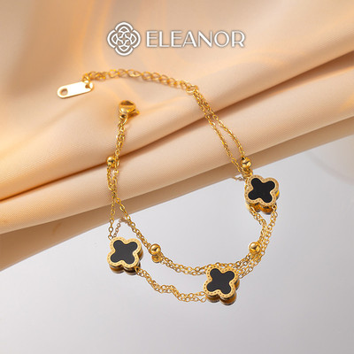 Vòng tay nữ titan Eleanor Accessories mặt hình cỏ 4 lá màu đen phụ kiện trang sức lắc tay 4389