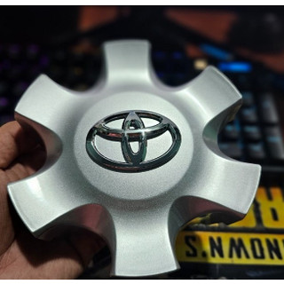 01 chiếc Logo chụp mâm, ốp lazang bánh xe ô tô Toyota Fortuner và Toyota Hilux