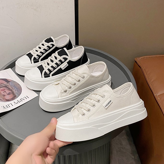 Giày Thể Thao Nữ Sneacker Buộc Dây Đế Cao Phong Cách Basic Trẻ Trung Và Năng Động G017