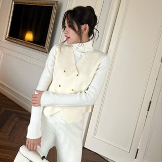 Áo Gile Vest Len Kiểu Nữ Mỏng Nhẹ Thiết Kế Cổ V Form Ôm Đính Khuy Vàng Đồng Sang Trọng Màu Đen, Kem & Nâu - Eira Vest