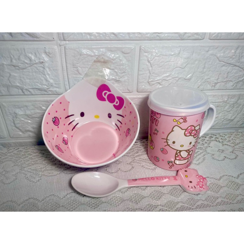 Bộ bát đĩa khay ăn dặm cho bé Hello Kitty ảnh thật