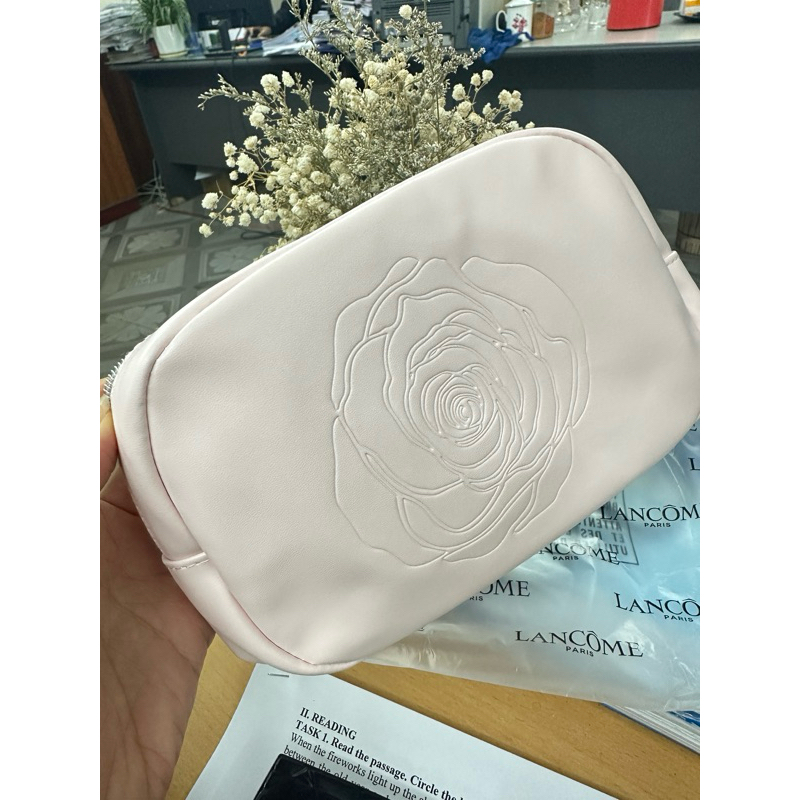 Túi đựng mỹ phẩm Lancome chất liệu da đẹp