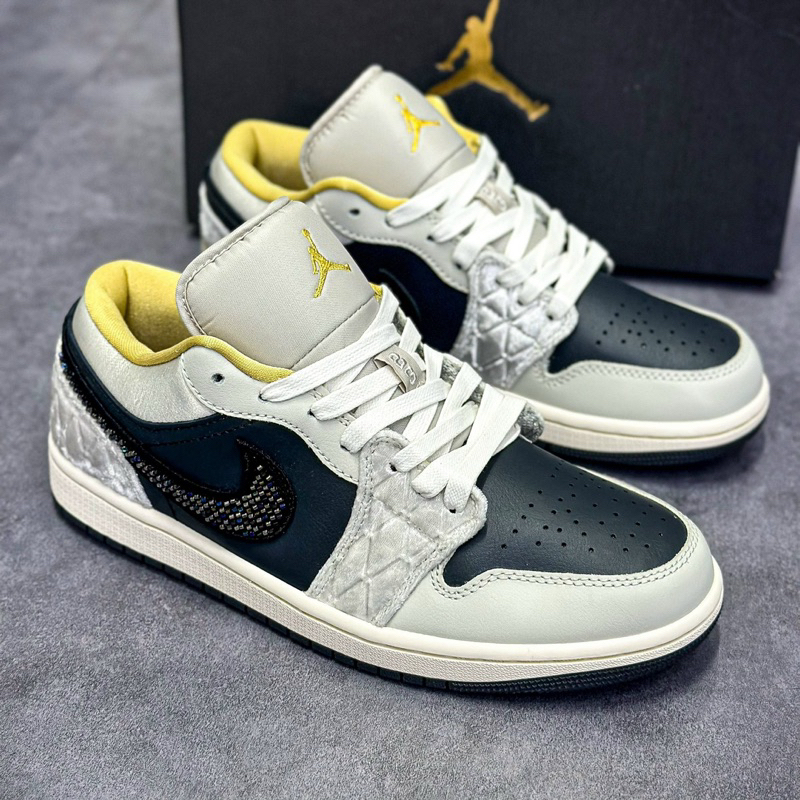 Giày thể thao sneakers nam nữ Jordan 1 Low Beaded swoosh đính đá giày siêu xịn , giày thời trang big size Cao Cấp