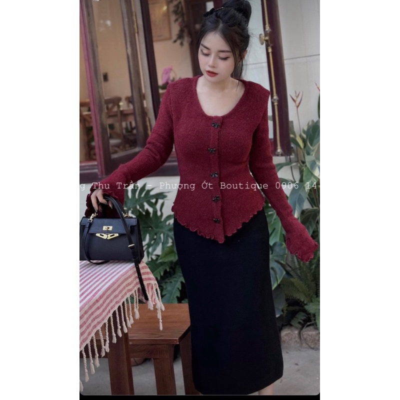 ÁO LEN CÚC NƠ NỔI VẠT CHÉO