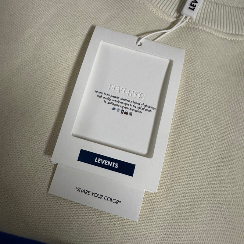 Áo Sweater Levents Classic