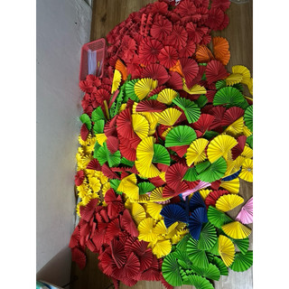 Quạt giấy nhiều màu trang trí, decor