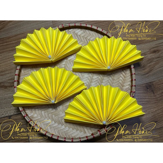 Quạt giấy nhiều màu trang trí, decor