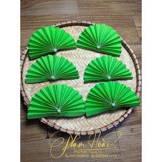 Quạt giấy nhiều màu trang trí, decor