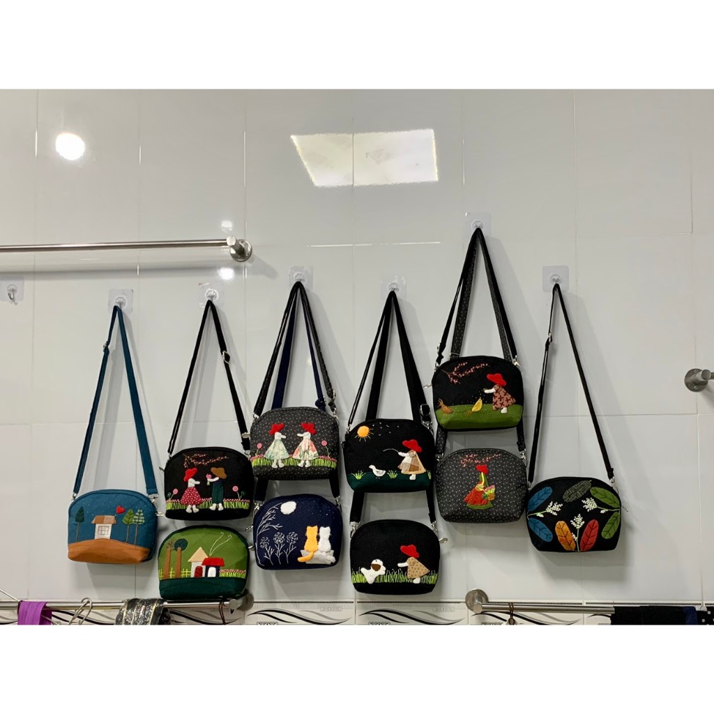 Túi hến quilt có dây đeo