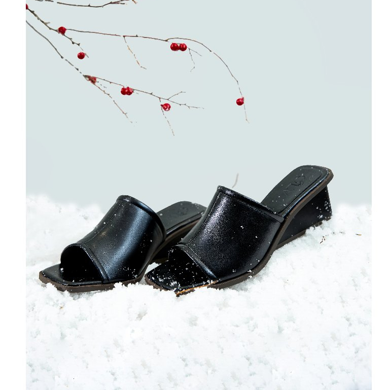 OLV - Dép Carla Black Heels