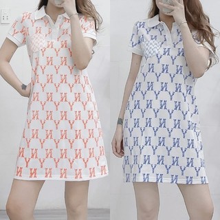 Đầm ML•Bờ cổ polo, dáng suông rộng.