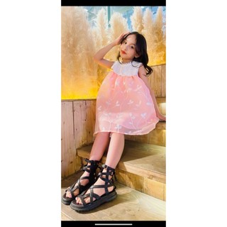 Đầm cam sữa cổ ren trắng
