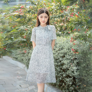 Đầm hoa nhí trắng vải voan hàn ChaChy CC37