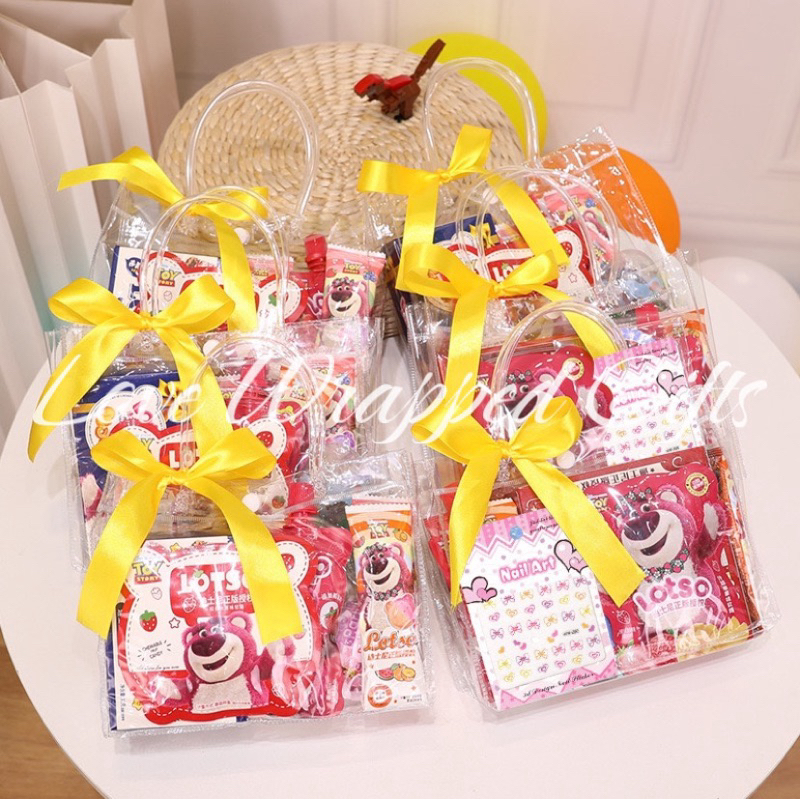 Set Hộp Quà Bánh Kẹo Gấu Dâu LOTSO 10 Món Tặng Người Yêu, Quà Sinh Nhật, Giáng Sinh,...