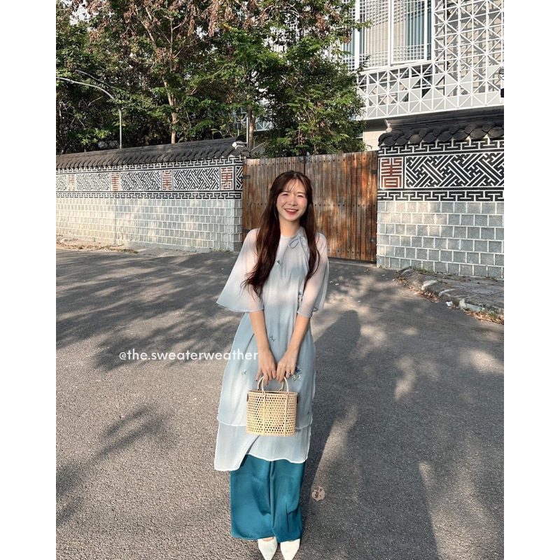 SET ÀO DÀI TƠ THÊU HOA CỔ TRÒN TAY LỠ”LINH LAN” kèm quần tặng nơ cài