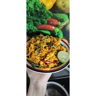 Gà khô lá chanh sợi nhỏ