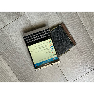 Blackberry passport silver