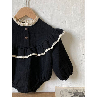 Bodysuit đen dài tay ren viền cho bé gái 1 tuổi chất liệu cotton thoáng mát mềm mịn