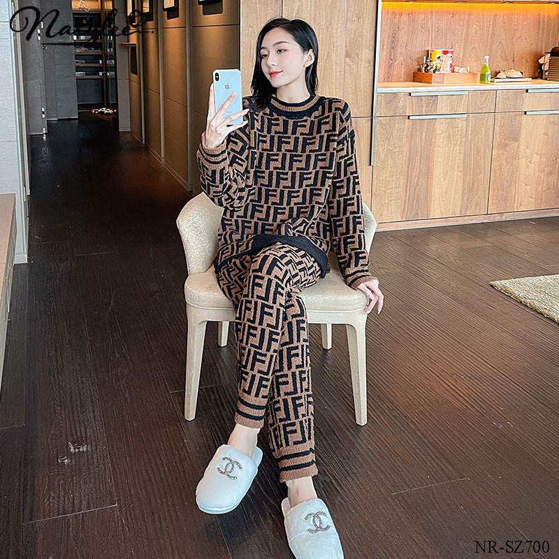 Bộ Mặc Nhà Len Lông Cừu Hot Trend Màu Nâu Sang Chảnh NARYLEE NR-SZ700